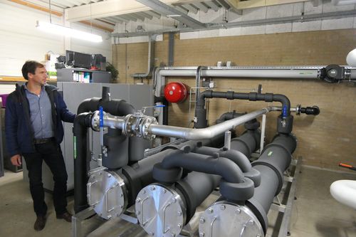 De aardappelen van CêlaVíta verwarmen het zwembad van Wezep