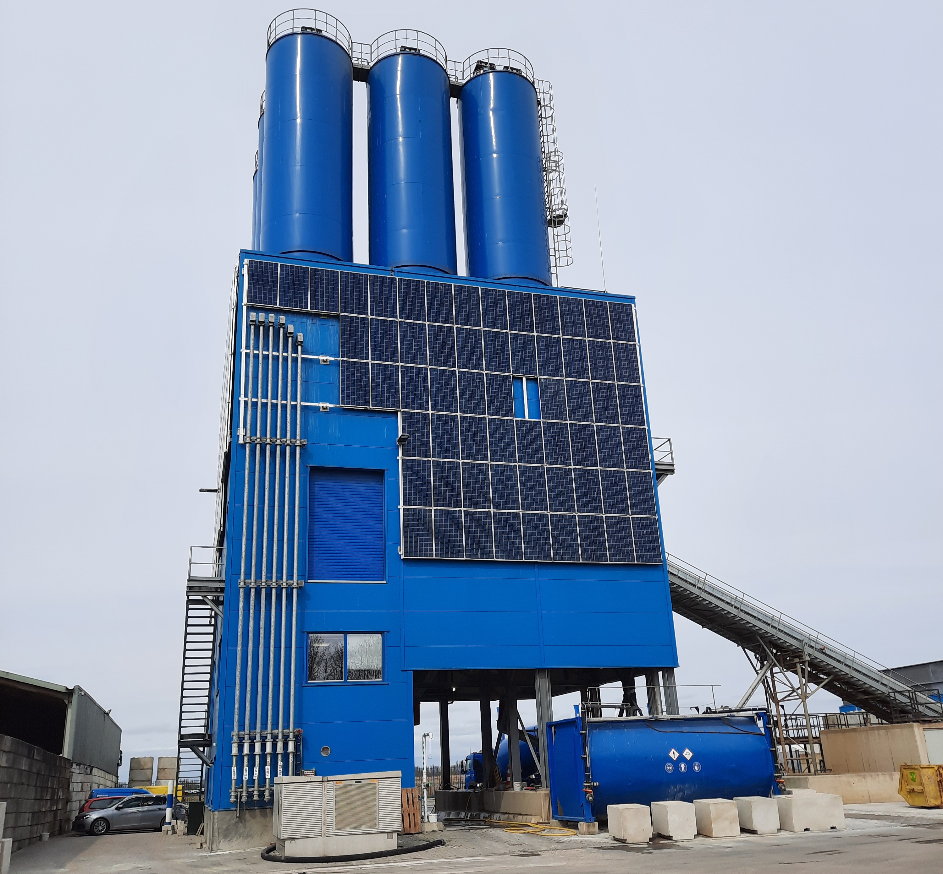 Groene betoncentrale